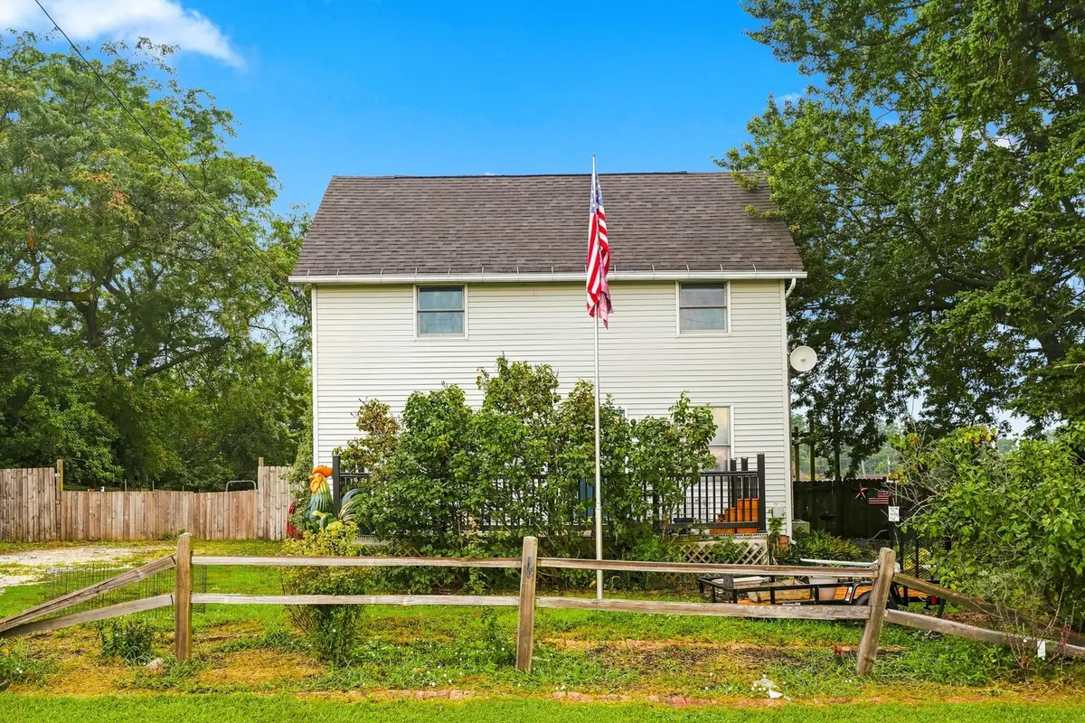 402 S 1st Street, Alpha, IL 61413 - #1