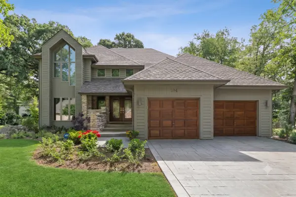 304 Apple River Drive, Naperville, IL 60565