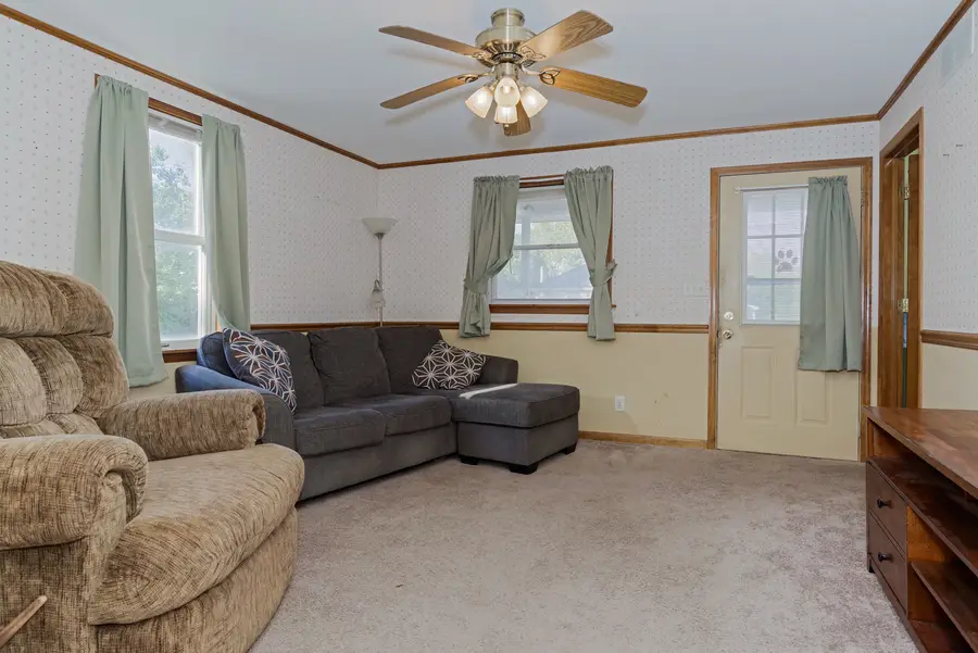 208 N Main Street, Dana, IL 61321 - #3