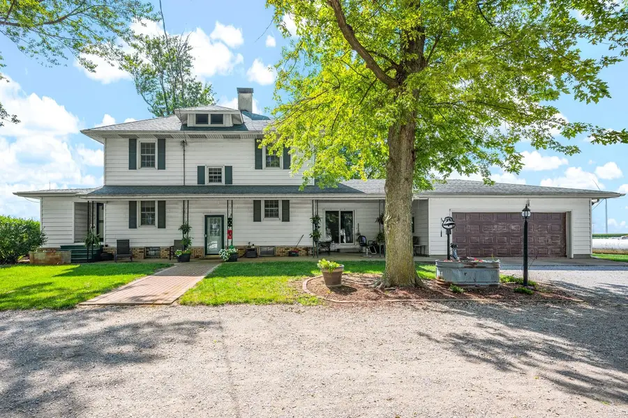 9101 Old Silo Road, Clinton, IL 61727 - #2