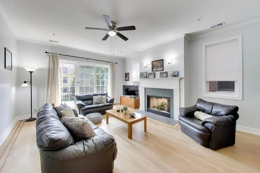 608 Hinman Avenue #2S, Evanston, IL 60202 - #2
