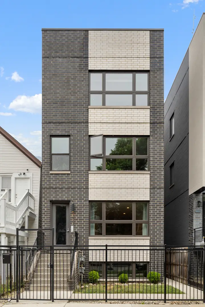 3026 W Lyndale Street #1, Chicago, IL 60647 - #1