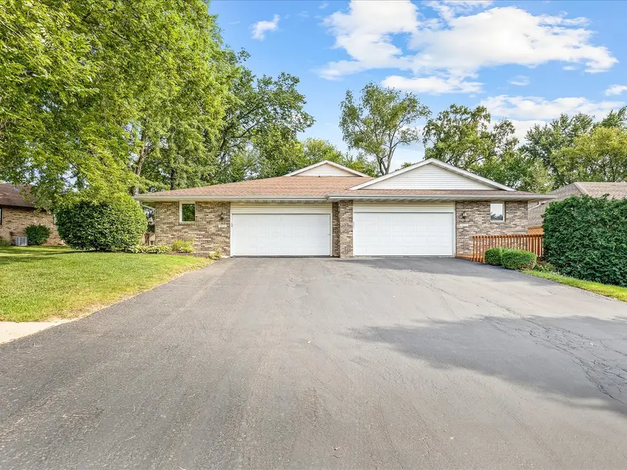 6616 Sandalwood Close, Rockford, IL 61108 - #2