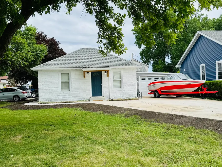 7258 W 72nd Street, Bridgeview, IL 60455 - #2