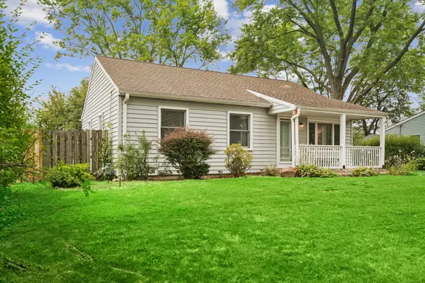 1005 E Lilac Drive, Palatine, IL 60074