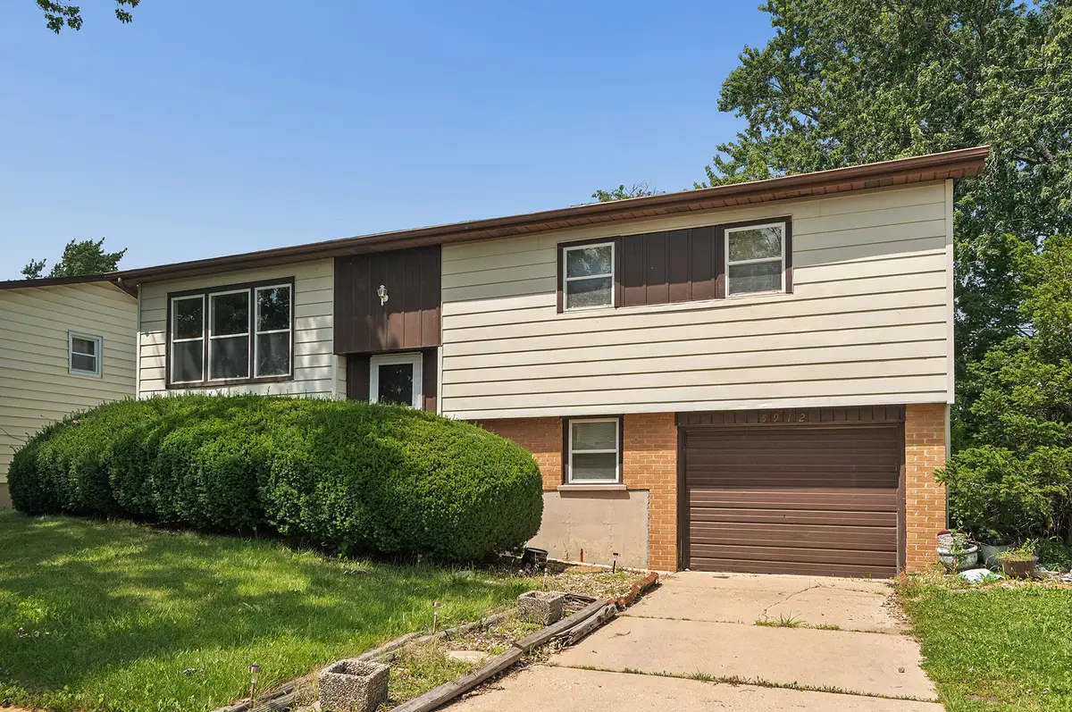 5912 Stuart Lane, Oak Forest, IL 60452 - #1