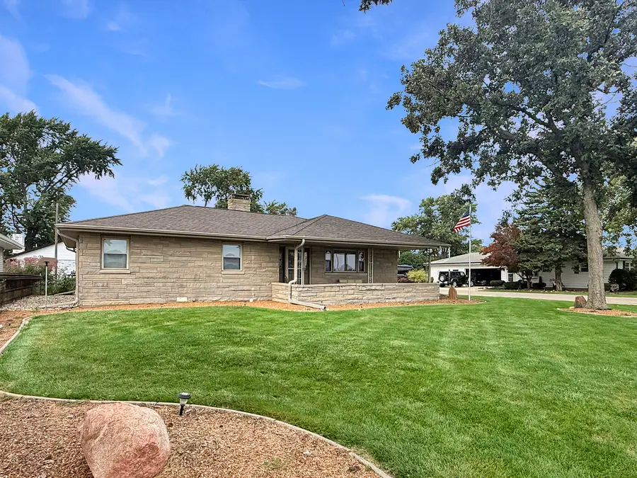 800 W Central Avenue, Thomasboro, IL 61878 - #3