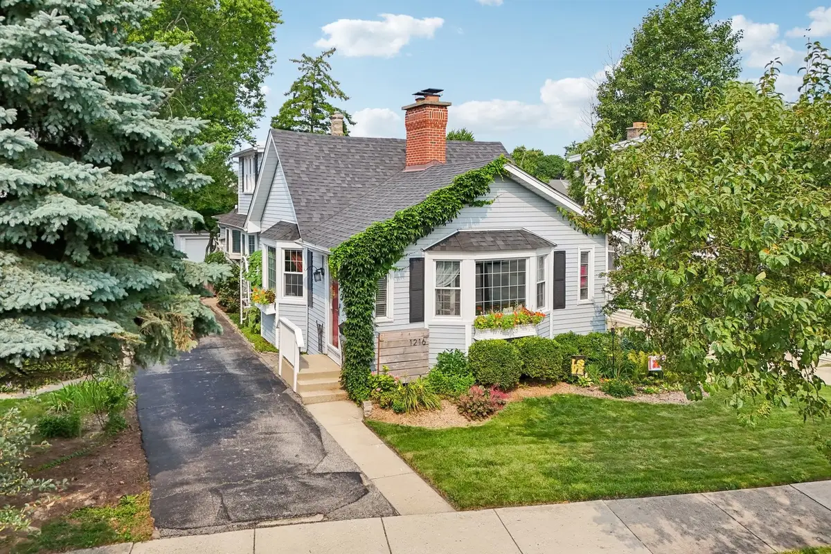 1216 Canfield Road, Park Ridge, IL 60068 - #1
