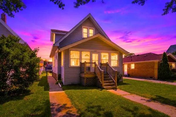 2705 Grunewald Street, Blue Island, IL 60406