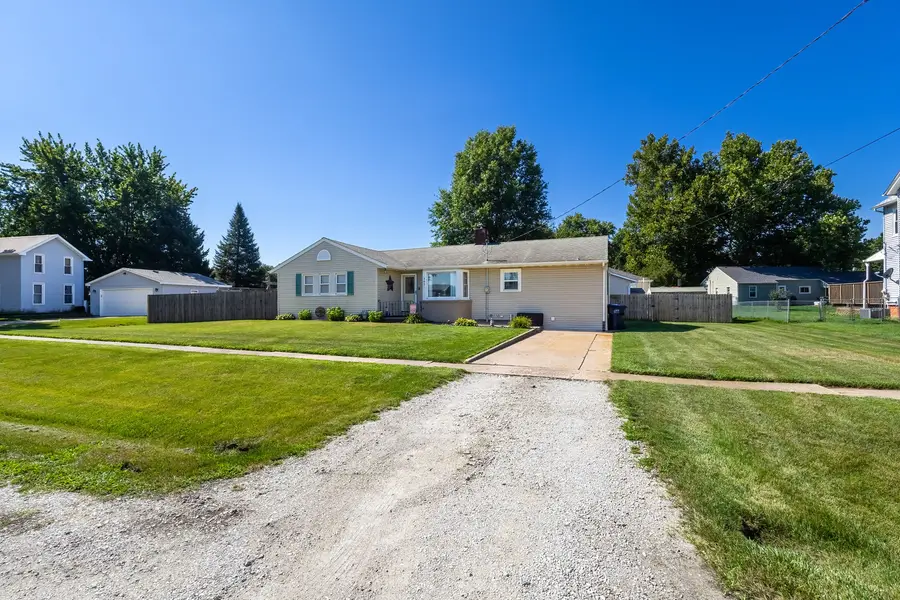 307 E Main Street, Atkinson, IL 61235 - #2