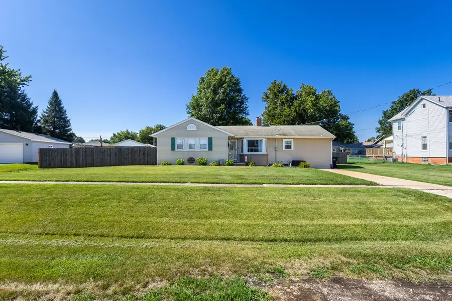 307 E Main Street, Atkinson, IL 61235 - #3