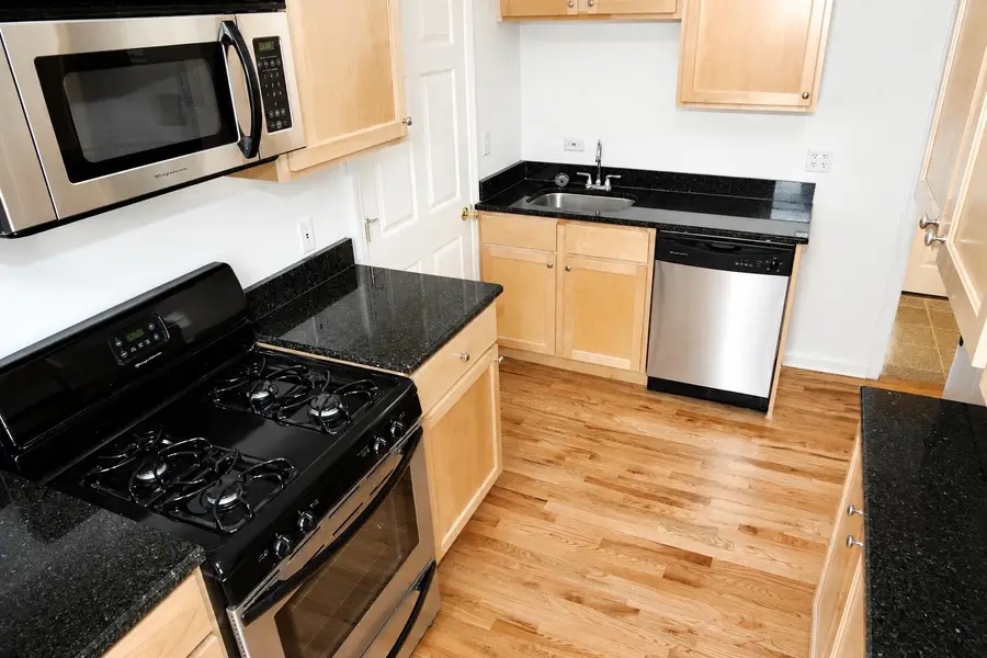 1851 N Fairfield Avenue, Chicago, IL 60647 - #2