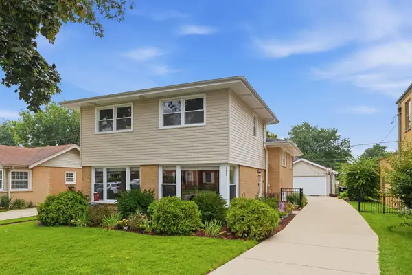 1451 Suffolk Avenue, Westchester, IL 60154