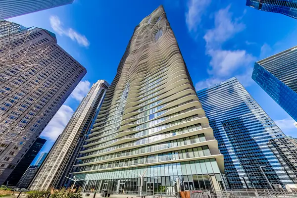225 N Columbus Drive #6509, Chicago, IL 60601
