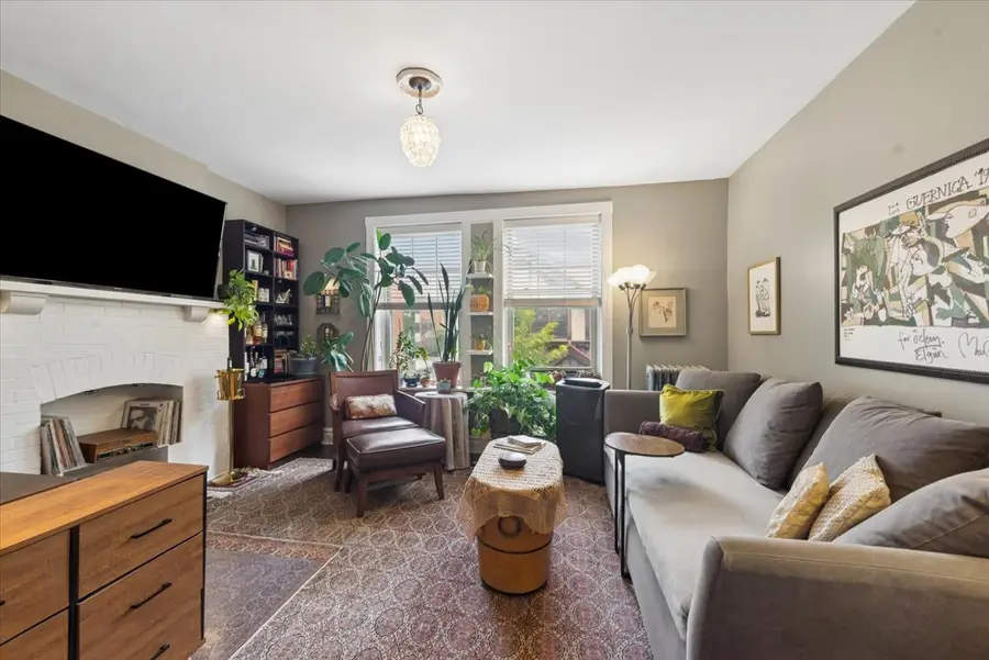 1243 W Thorndale Avenue #2E, Chicago, IL 60660 - #3