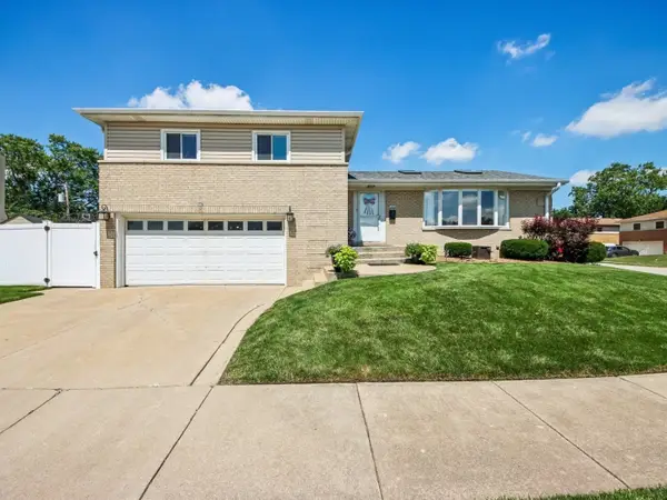 1580 Grant Avenue, Melrose Park, IL 60160