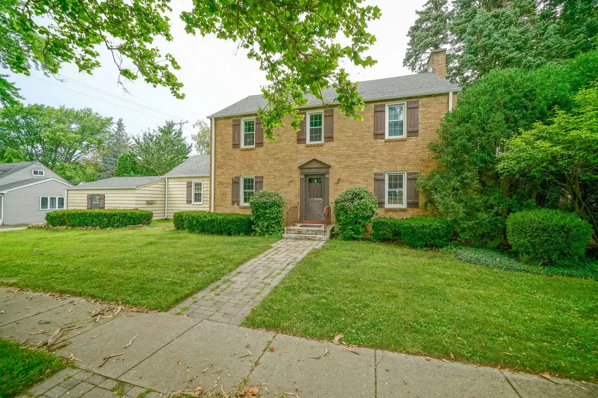 1205 W 6th Avenue, Rochelle, IL 61068 - #1