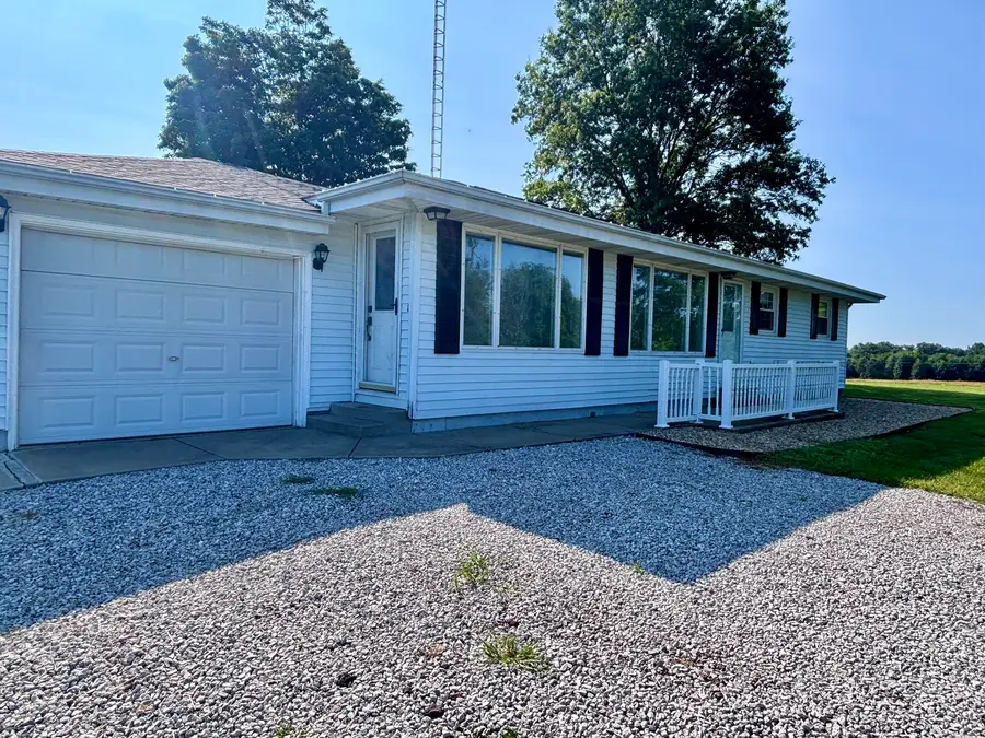 14630 N Woodlawn Lane, Woodlawn, IL 62898 - #3