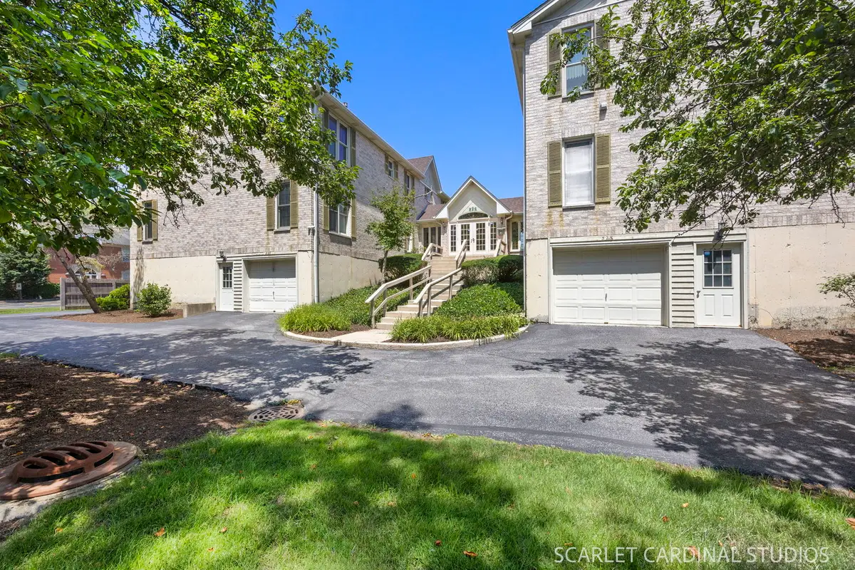 528 Pershing Avenue #E, Glen Ellyn, IL 60137 - #1