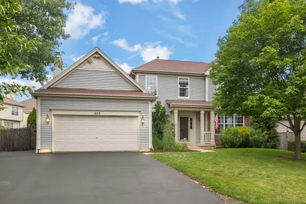 253 Carlton Mews Court, Sugar Grove, IL 60554