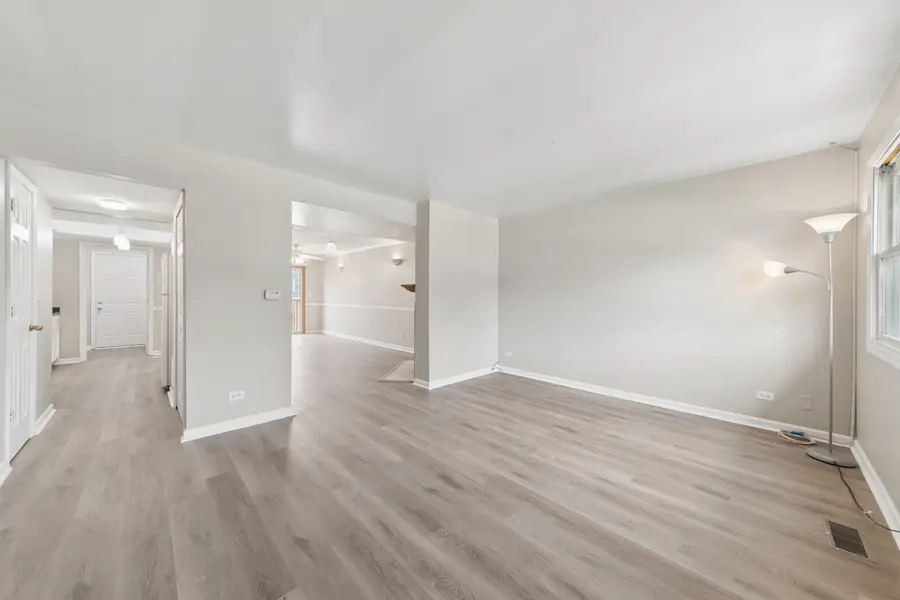 942 Cardiff Court, Schaumburg, IL 60194 - #3