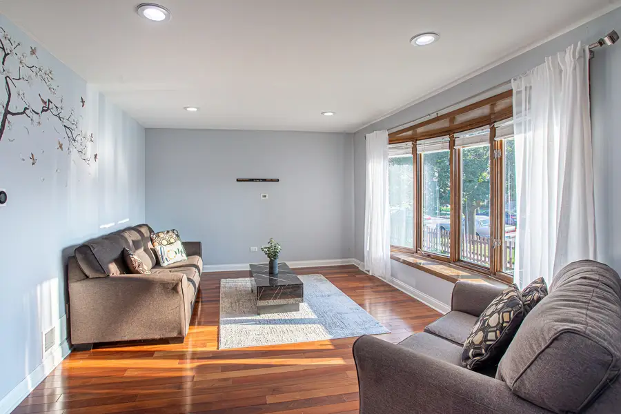 5547 S Neenah Avenue, Chicago, IL 60638 - #3