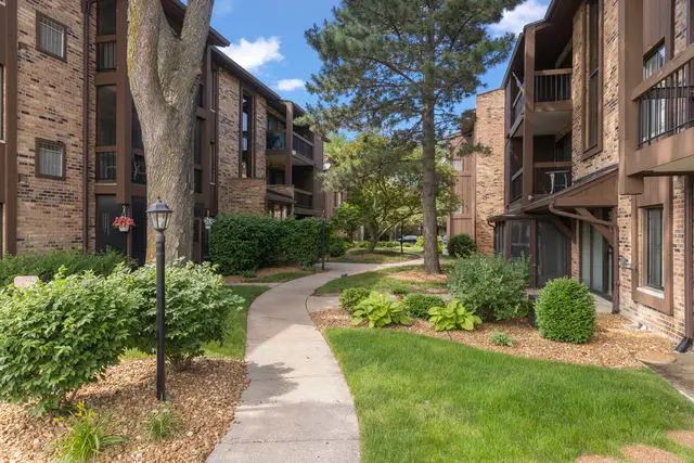 7505 175th Street #124, Tinley Park, IL 60477 - #3
