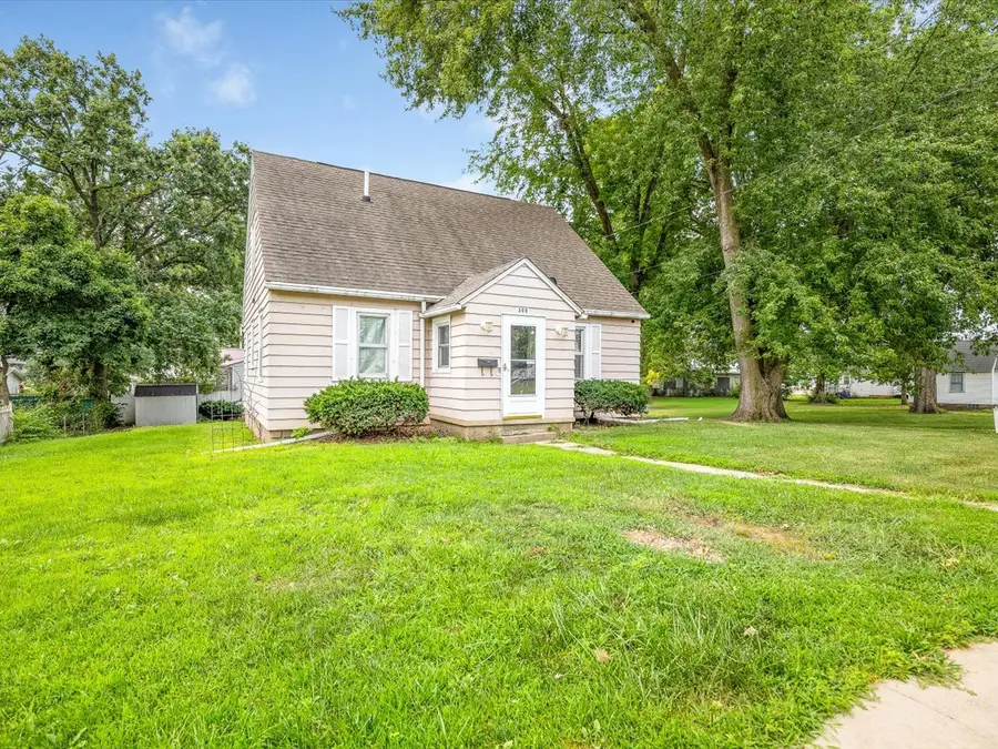 300 E 4th Street, Rock Falls, IL 61071 - #3