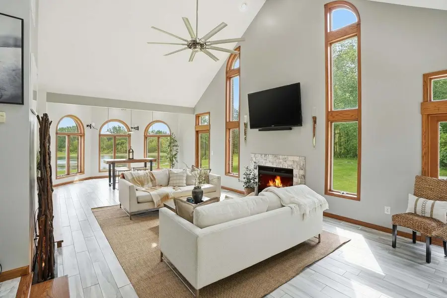 3214 E 121st Avenue E, Crown Point, IN 46307 - #2