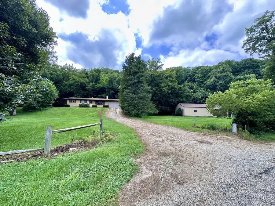 895 Thenius Road, Sparland, IL 61565 - #2