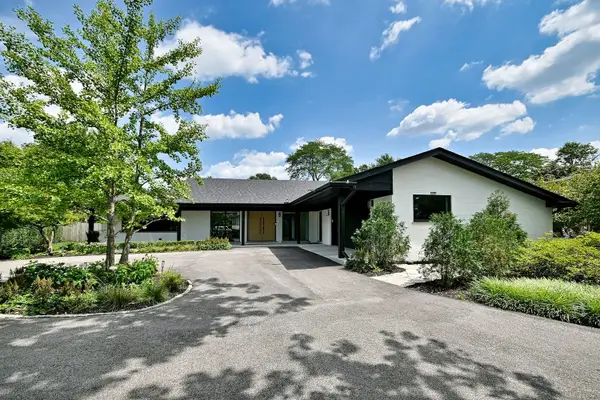 3456 Whirlaway Drive, Northbrook, IL 60062
