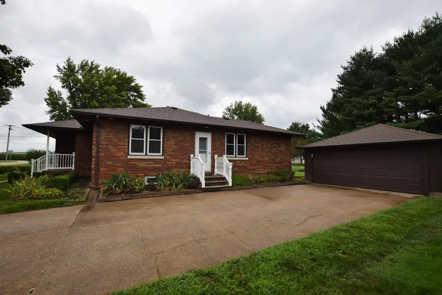 634 N Meadow Street, Geneseo, IL 61254 - #3