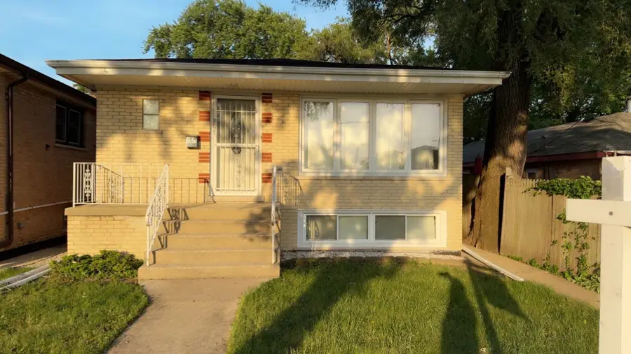8037 Natchez Avenue, Burbank, IL 60459 - #2