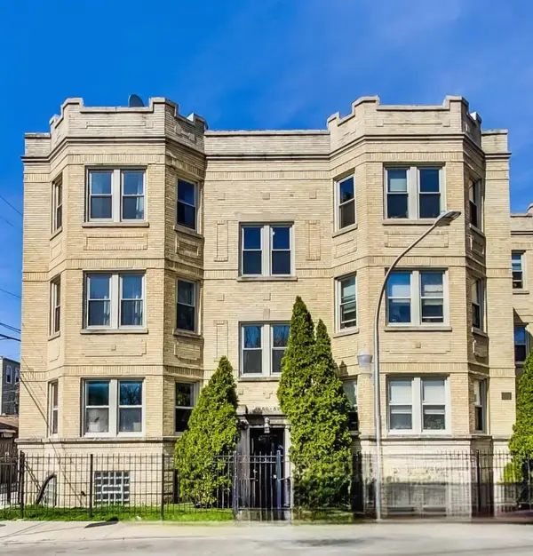 4852 N Sacramento Avenue #2N, Chicago, IL 60625