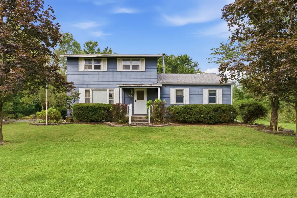1623 40th Avenue, Moline, IL 61265 - #1