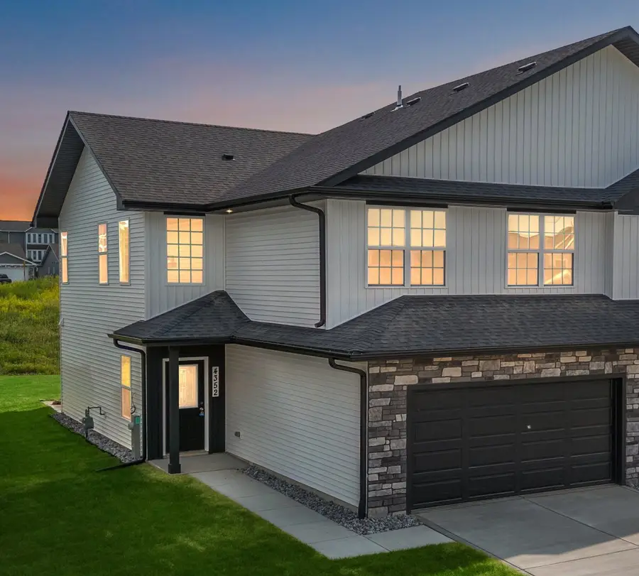 4289 W 77th Avenue, Merrillville, IN 46410 - #2