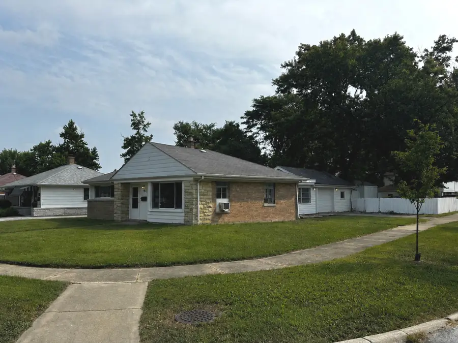 17609 Roosevelt Avenue, Homewood, IL 60430 - #2