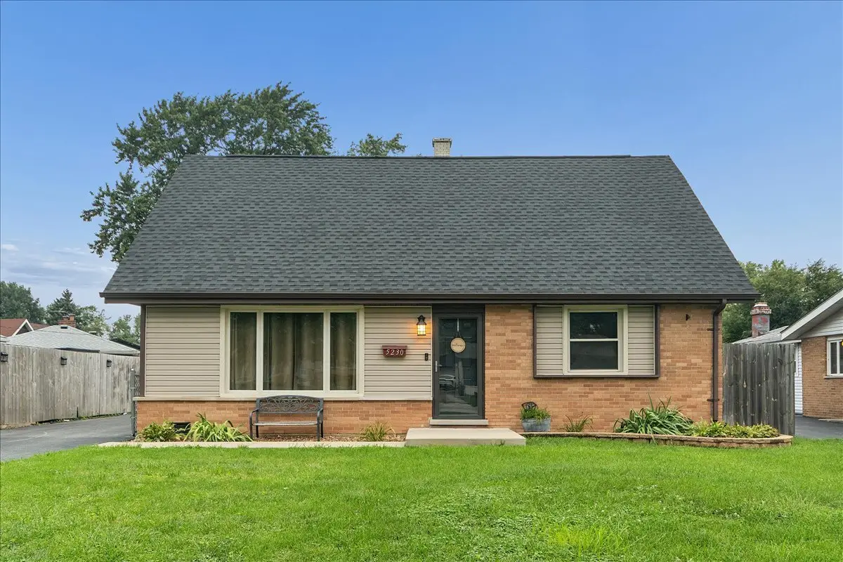 5230 Pleasant Lane, Crestwood, IL 60418 - #1