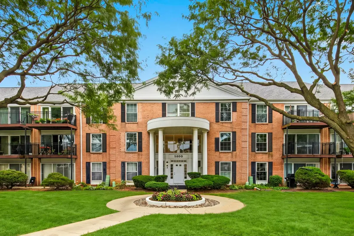 5300 Carriage Way Drive #107, Rolling Meadows, IL 60008 - #1