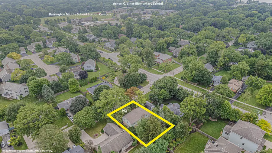 102 N Glendale Avenue, Barrington, IL 60010 - #2