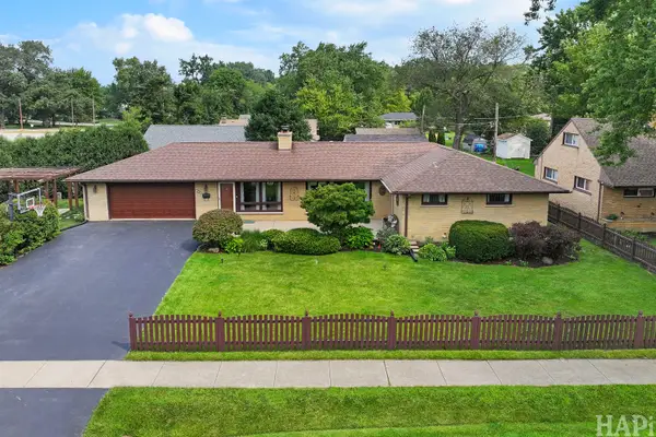 365 Woodland Drive, Grayslake, IL 60030