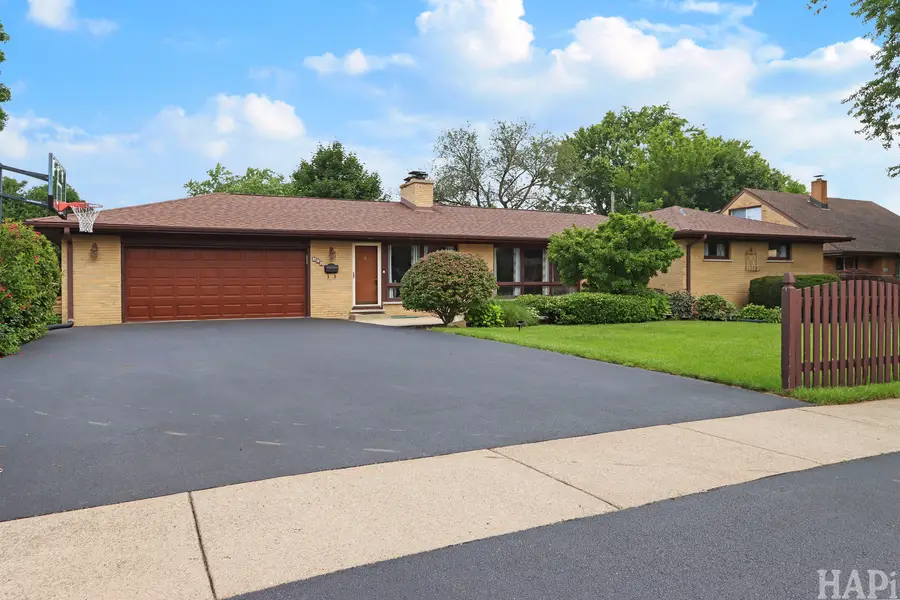 365 Woodland Drive, Grayslake, IL 60030 - #3