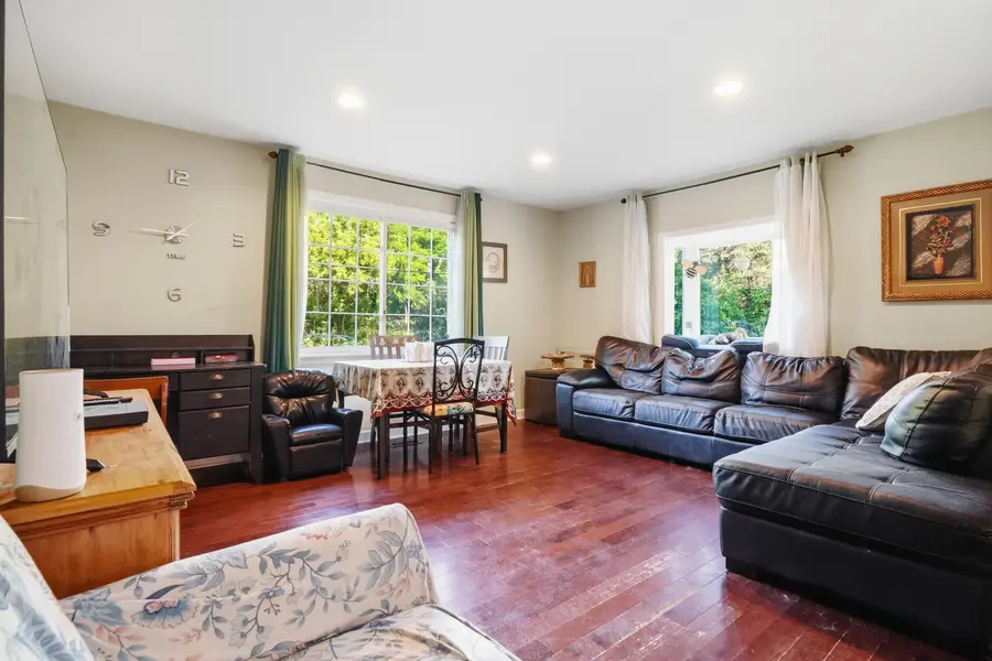 937 Elsie Avenue, Gurnee, IL 60031 - #2