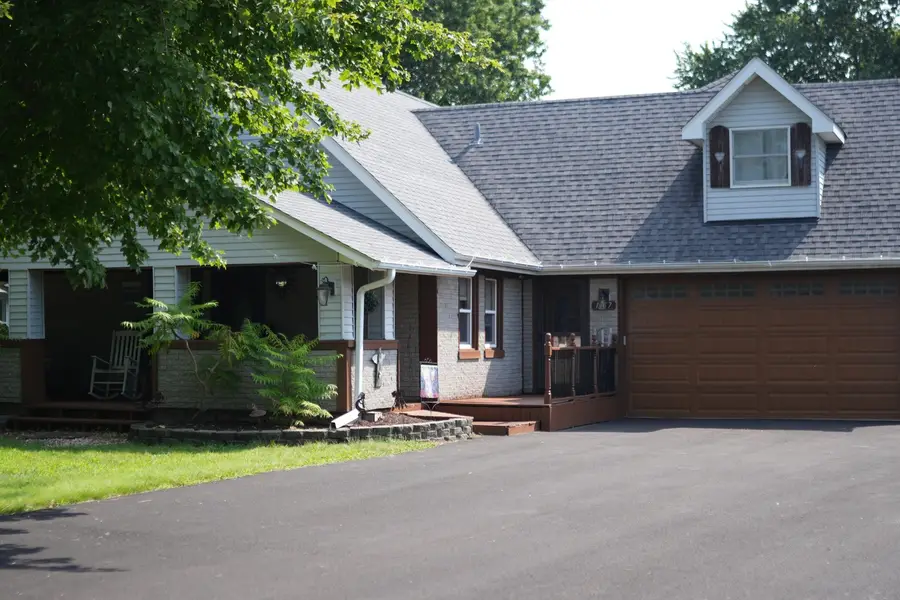 1457 Nova Road, Sandwich, IL 60548 - #2