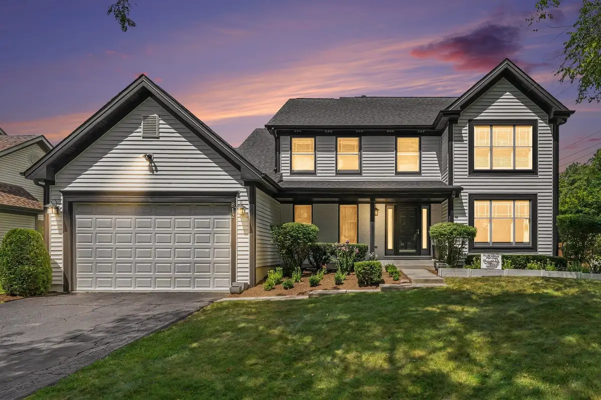 812 W Kelly Ann Drive, Palatine, IL 60067 - #1