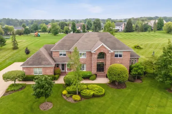 5 Hawthorn Grove Circle, Hawthorn Woods, IL 60047