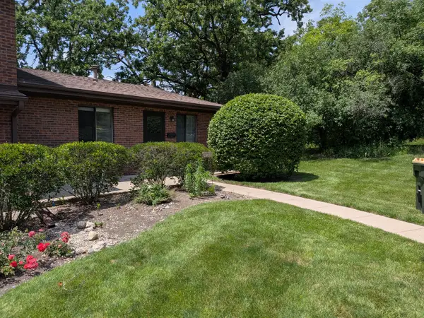 1231 Geneva Lane, Lake Zurich, IL 60047