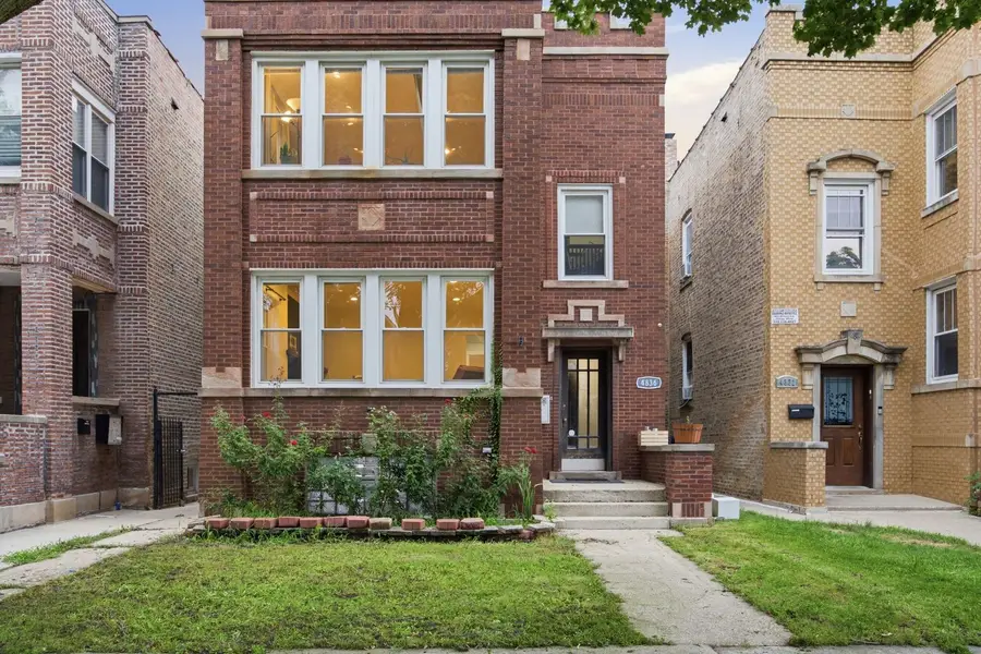 4836 W Barry Avenue, Chicago, IL 60641 - #3