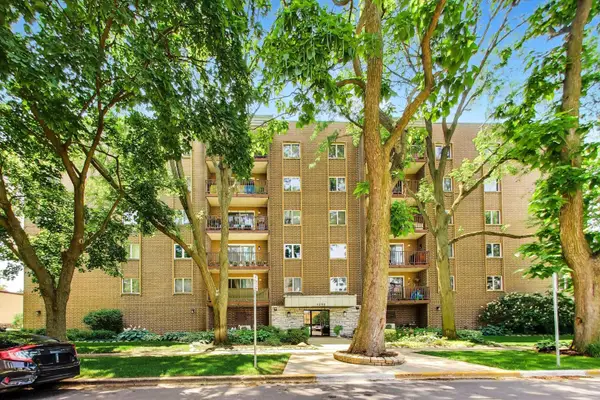 1365 Ashland Avenue #501, Des Plaines, IL 60016