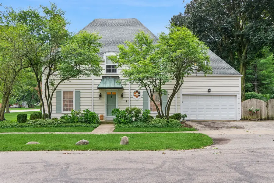 301 Le Grande Boulevard, Aurora, IL 60506 - #2